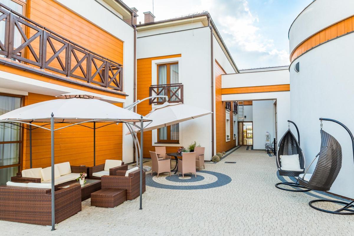Hotel Kristoff Laszkow Exterior photo