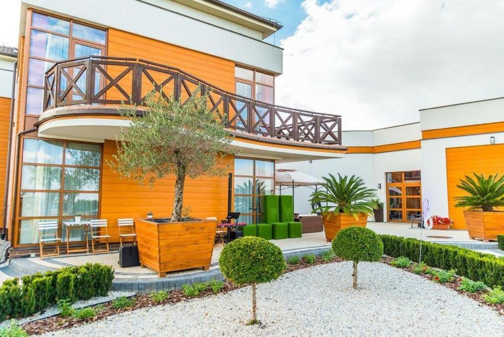 Hotel Kristoff Laszkow Exterior photo
